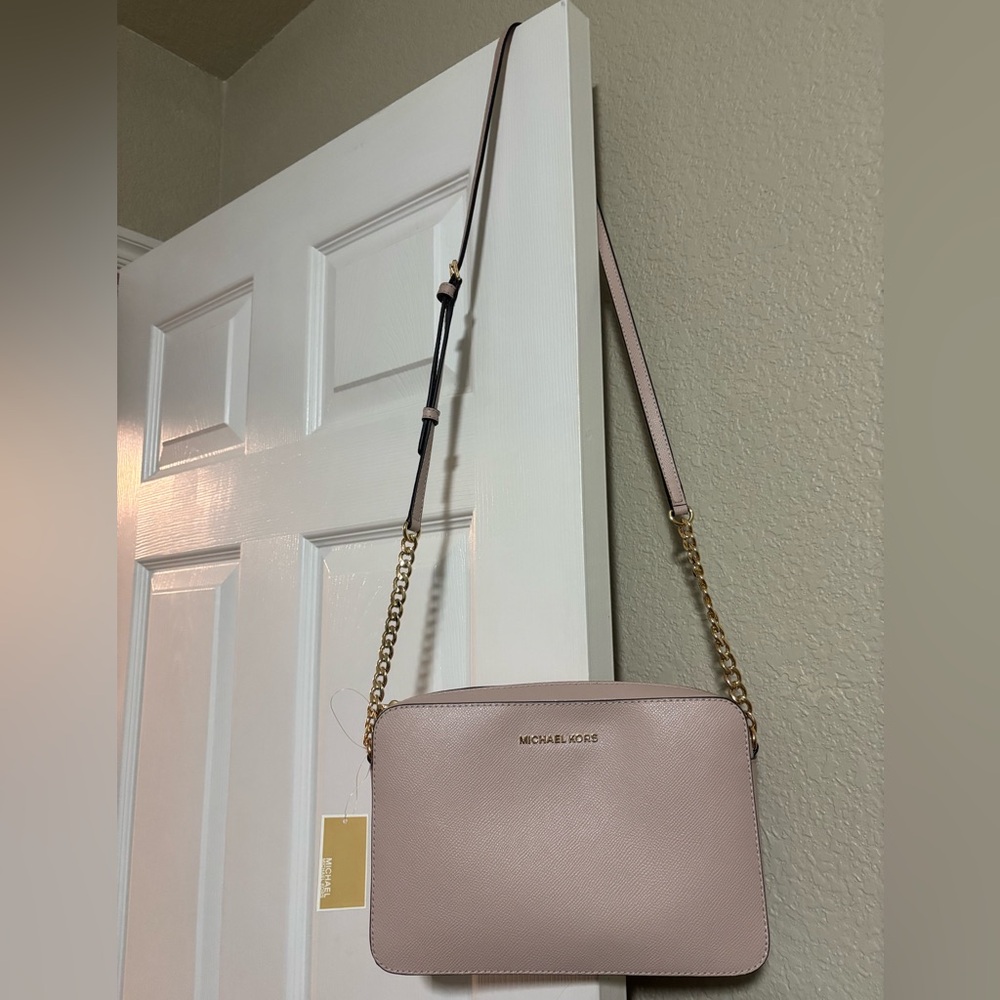 Michael Kors Light Pink Crossbody with Gold Chain Strap